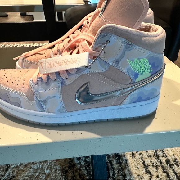 Jordan 1s - Picture 5 of 7